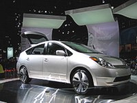 Timothy-K_2004-Prius_New-York-Auto-Show_01