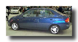 Prius_AutoShow2000_03