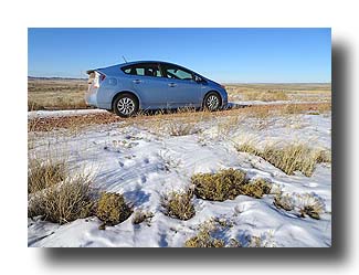 Prius-PHV_WyomingTrip_RedRoad_03