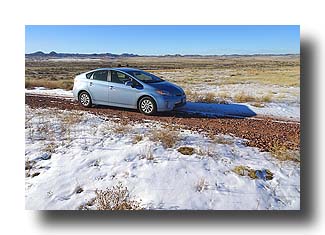 Prius-PHV_WyomingTrip_RedRoad_04
