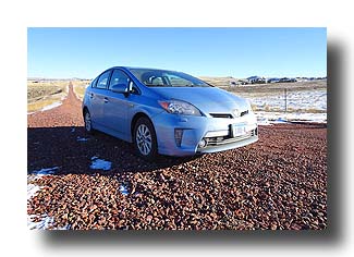 Prius-PHV_WyomingTrip_RedRoad_08
