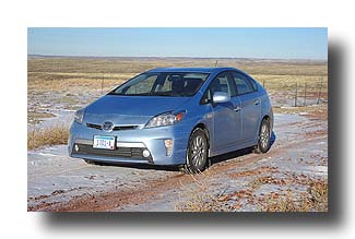 Prius-PHV_WyomingTrip_RedRoad_10