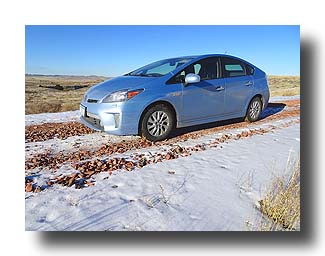 Prius-PHV_WyomingTrip_RedRoad_12