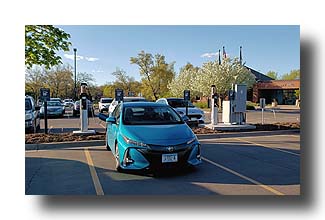 Prius-Prime_CityHall