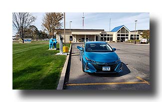 Prius-Prime_UpNorthCharging_02