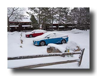 Prius-Prime_UpNorthSnow_04