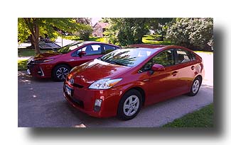 Prius-Prime_WithRedPrius_01